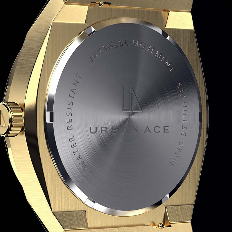 Horloge met gouden achterkant