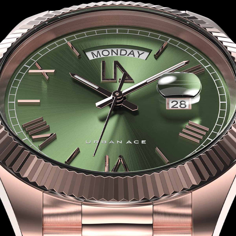 Horloge met groene wijzerplaat